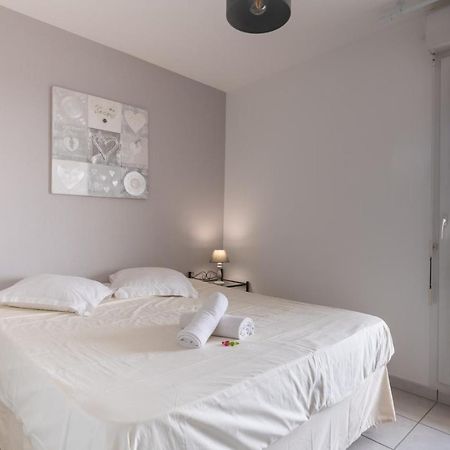 Appartamento Appt De Charme Avec Grand Balcon Proche Avignon Wifi Gratuit Monteux Esterno foto